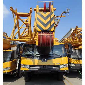 รถเครนเคลื่อนที่ XCMG 200TON